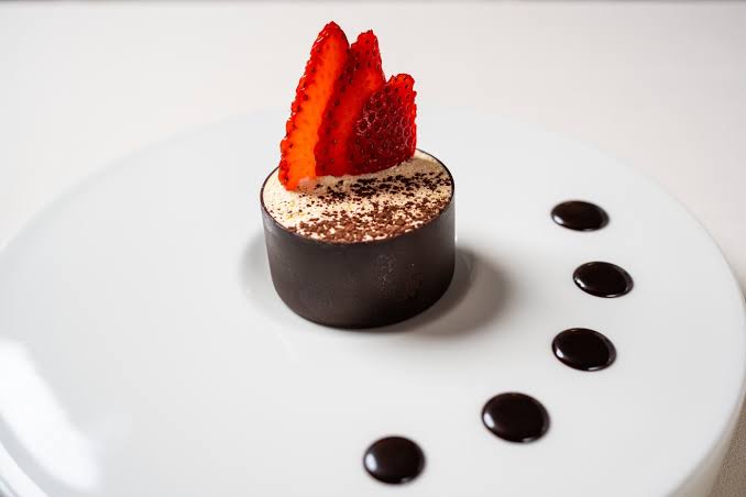 Marino e Silvana Cagliari ristorante, foto di un dolce.